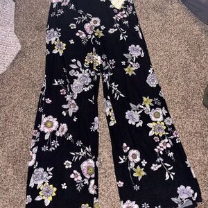 Floral Black Women's Casual Pants